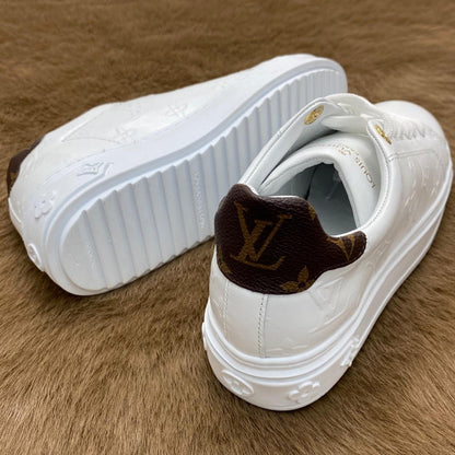 L.V. Sneakers