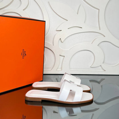 Kelly 22 Taschen- und Slipper-Set